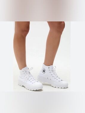 Converse Chuck Taylor All Star Lugged Sole High Top White Canvas Sneakers Size 9